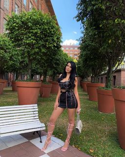 Charlotte Caniggia feet photo 17