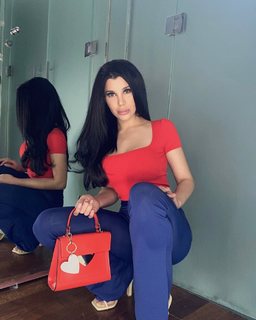 Charlotte Caniggia feet photo 16