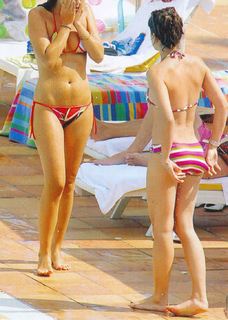 Charlotte Casiraghi feet photo 9