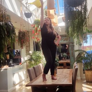 Charlotte Church feet photo thumbnail