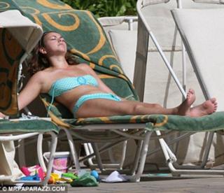 Charlotte Church feet photo thumbnail