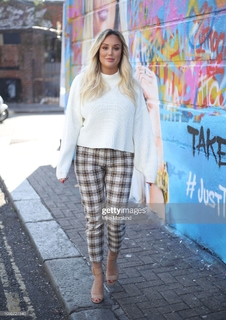 Charlotte Crosby feet photo thumbnail