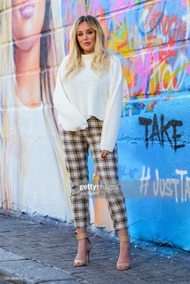 Charlotte Crosby feet photo thumbnail