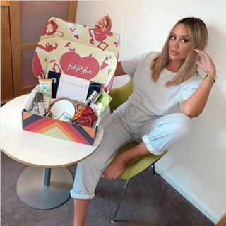 Charlotte Crosby feet photo thumbnail