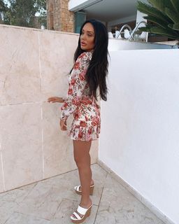 Charlotte Crosby feet photo thumbnail