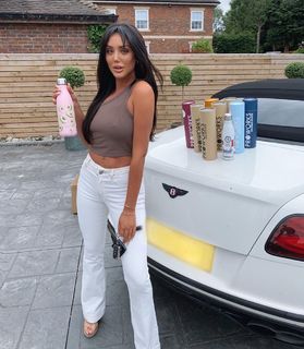 Charlotte Crosby feet photo thumbnail