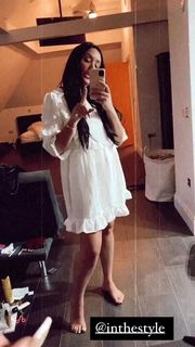 Charlotte Crosby feet photo thumbnail