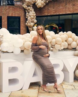 Charlotte Crosby feet photo thumbnail