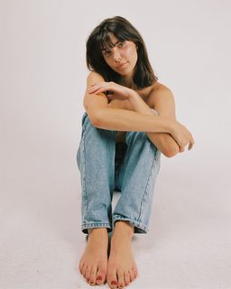 Charlotte D'Alessio feet photo 1