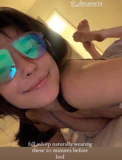 Charlotte D'Alessio feet photo 9