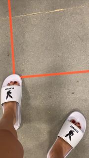 Charlotte D'Alessio feet photo 17