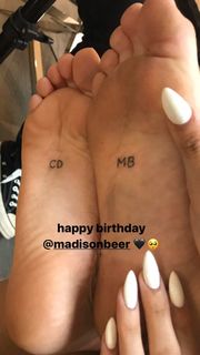 Charlotte D'Alessio feet photo 12