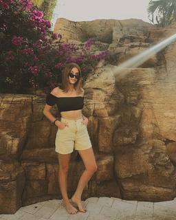 Charlotte Dobre feet photo 16