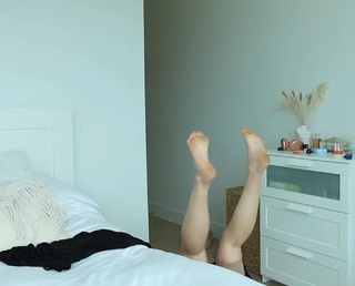 Charlotte Dobre feet photo 4
