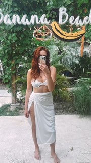Charlotte Dobre feet photo 4