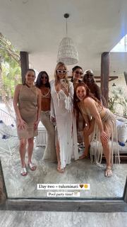 Charlotte Dobre feet photo 6