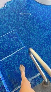 Charlotte Dobre feet photo 1