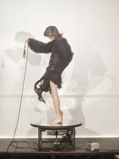 Charlotte Gainsbourg feet photo thumbnail