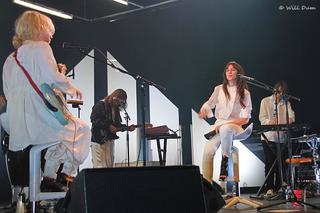Charlotte Gainsbourg feet photo thumbnail