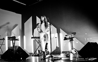 Charlotte Gainsbourg feet photo thumbnail