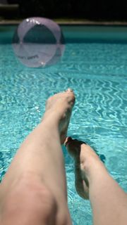 Charlotte Gainsbourg feet photo 4