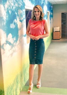 Charlotte Hawkins feet photo thumbnail