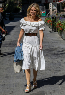 Charlotte Hawkins feet photo thumbnail