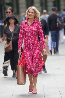 Charlotte Hawkins feet photo thumbnail