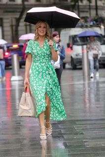 Charlotte Hawkins feet photo thumbnail