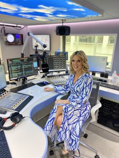 Charlotte Hawkins feet photo thumbnail