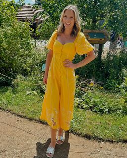 Charlotte Hawkins feet photo thumbnail