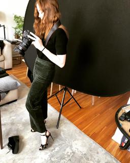 Charlotte Hope feet photo thumbnail