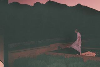 Charlotte Hope feet photo thumbnail