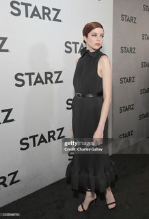 Charlotte Hope feet photo thumbnail