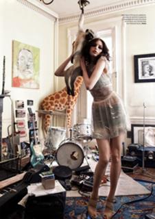 Charlotte Kemp Muhl feet photo 2