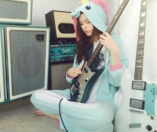 Charlotte Kemp Muhl feet photo 8