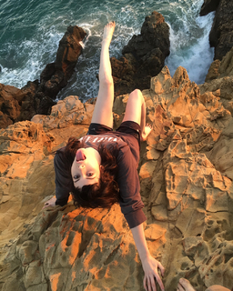 Charlotte Kemp Muhl feet photo 6