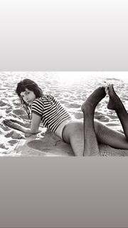Charlotte Kemp Muhl feet photo 1