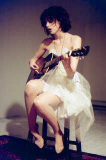 Charlotte Kemp Muhl feet photo 14