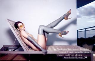 Charlotte Kemp Muhl feet photo 12