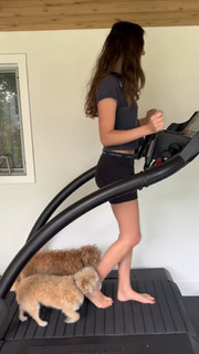 Charlotte Lawrence feet photo thumbnail