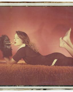 Charlotte Lawrence feet photo thumbnail
