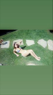 Charlotte Lawrence feet photo thumbnail