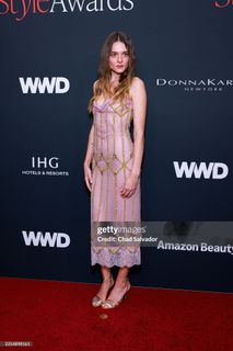 Charlotte Lawrence feet photo 10