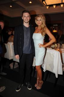Charlotte McKinney feet photo thumbnail
