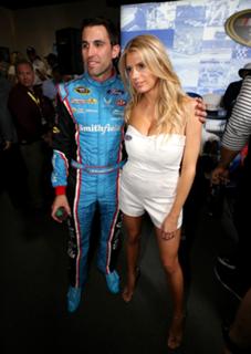 Charlotte McKinney feet photo thumbnail