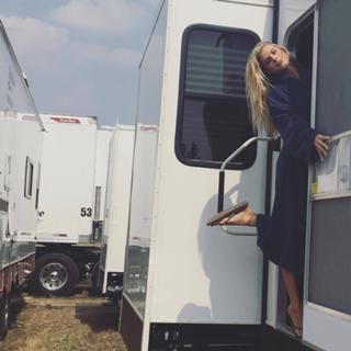 Charlotte McKinney feet photo thumbnail