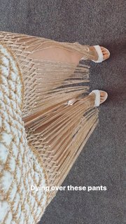 Charlotte McKinney feet photo thumbnail