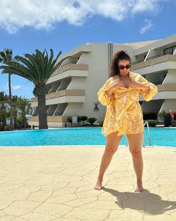 Charlotte Namura feet photo 10