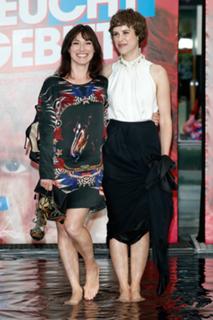 Charlotte Roche feet photo 7
